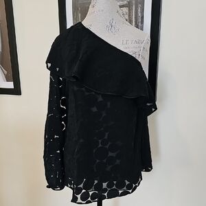 NWT Diane Von Furstenberg Black Ruffle One-Shoulder Blouse